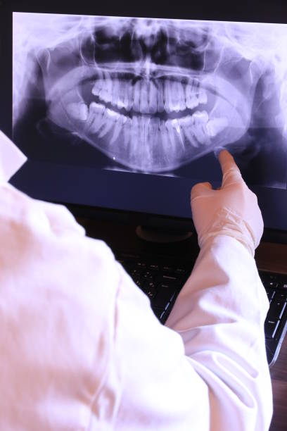 Best Cracked Tooth Emergency Dentist  in Folsom, PA